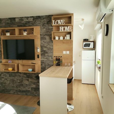 Apartman Anamaria Gospić Exterior foto
